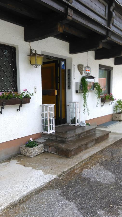 Pension Ostbach Leutasch Exterior foto
